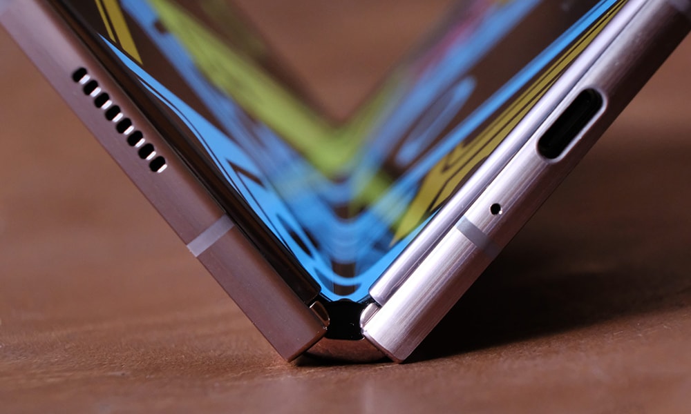 Galaxy Z Fold 2 chính thức ra mắt với màn hình 120Hz, lên kệ ngày 19/8, giá vẫn đắt đỏ